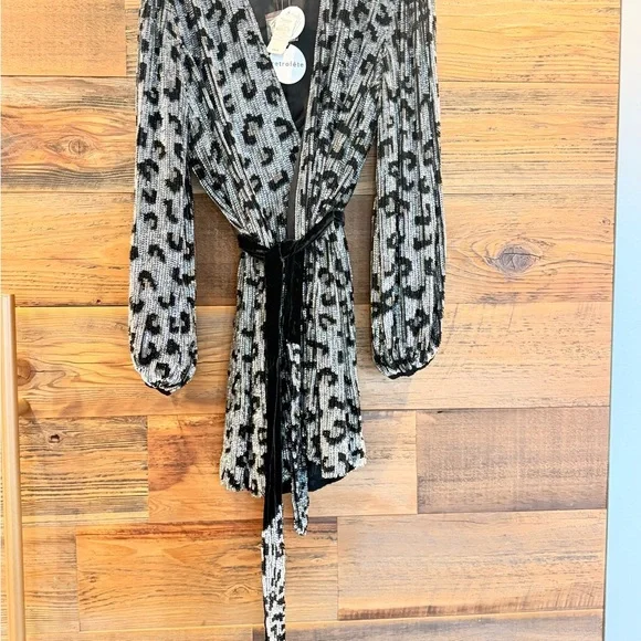 Retrofete SEQUIN Silver & Black Gabriella Leopard Print Mini Wrap Dress NWT - Picture 7 of 15